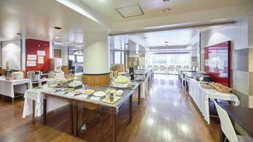 朝食スペース / 6