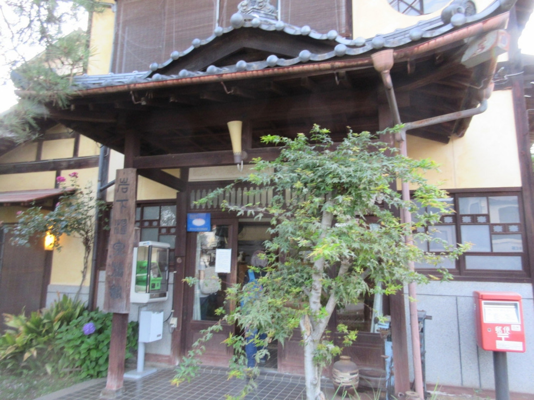 レトロ感満載の岩下温泉旅館旧館