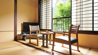 和室十畳　共有バス・トイレ