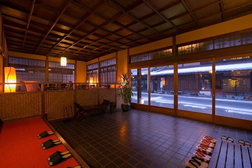 内部エントランス