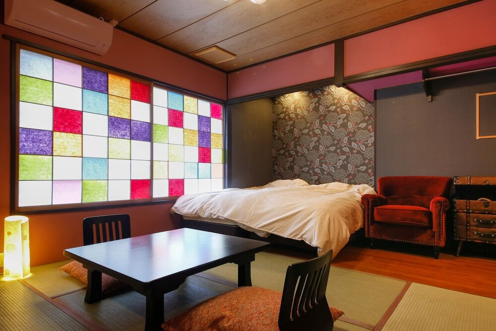 大正浪漫ツインベッドルーム