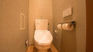 [禁煙] ショートステイ: 20時イン翌10時アウト (スタンダードツインルーム)/シャワーブース