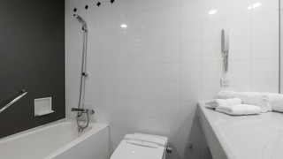 デラックスキング<ソファベッド/ユニットバス>禁煙 / ハイフロア