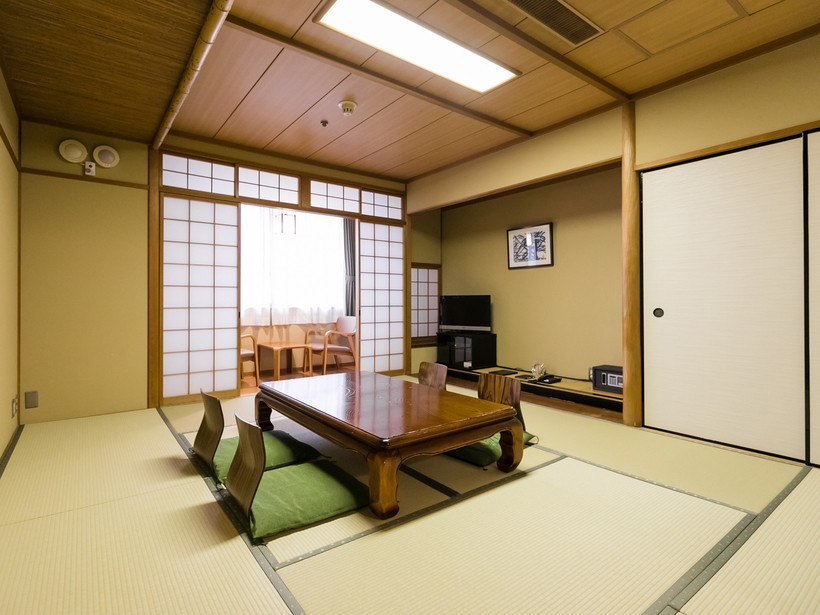 嵯峨嵐山駅すぐの好立地で移動も楽々◎旅の疲れを癒す大浴場も!3558841