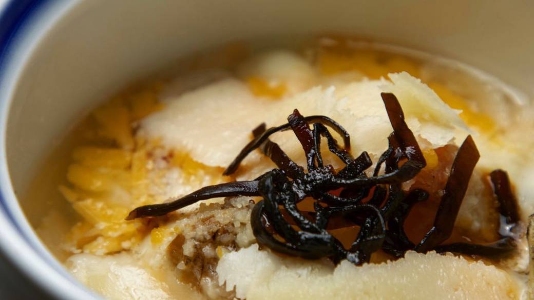 おかわりOKの
会席料理を堪能 / 2