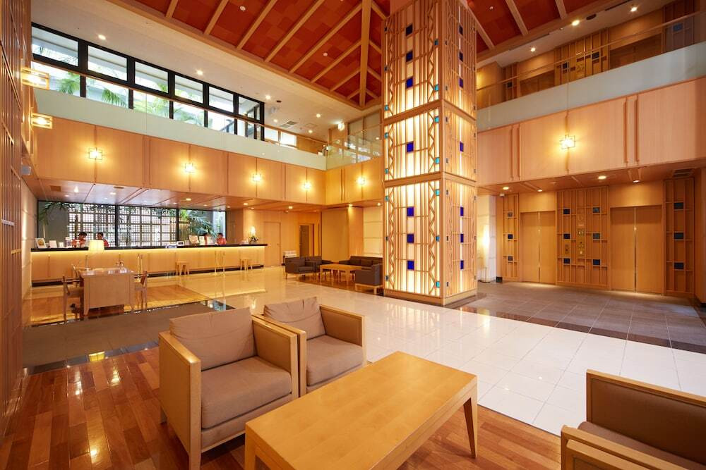 ロビーラウンジ