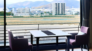 禁煙 川側トリプルベッドルーム(10畳)