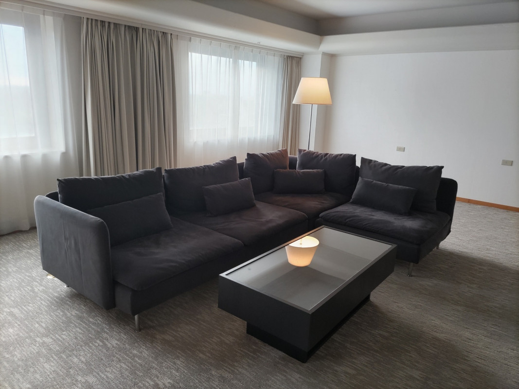 広いリビングエリア