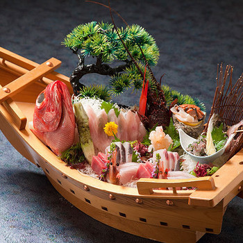 ボリューム満点の海の幸に舌鼓♪記念日におすすめな美食宿3933810