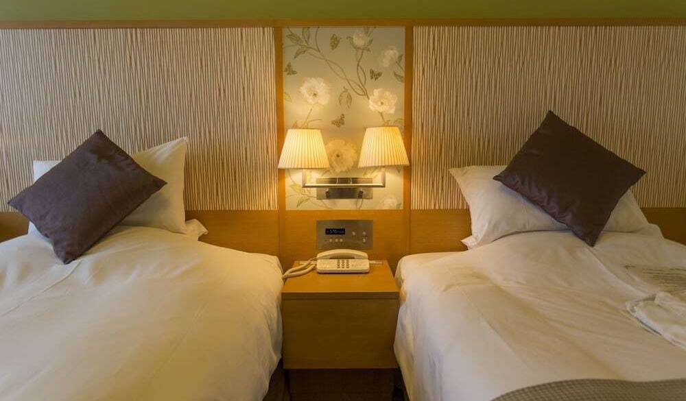 スタンダードツイン / 2