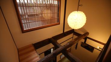 吹き抜けの梁 / 2