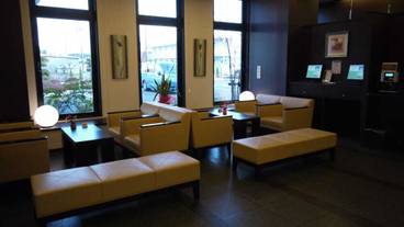 ロビー応接スペース / 3