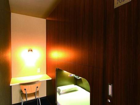 ニコーカプセルホテル リフレ / 3