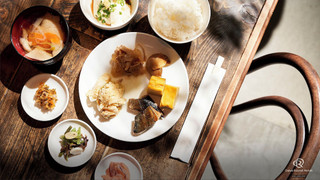 [2名] デラックスダブル 禁煙 朝食付き