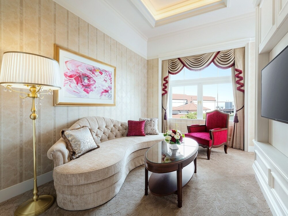 スイート　リビングルーム