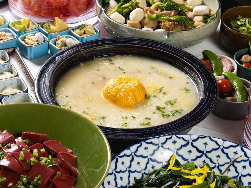 朝食