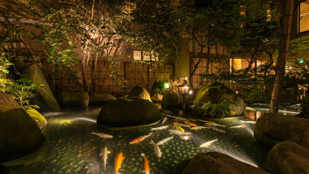 湯上がり処 中庭 / 5