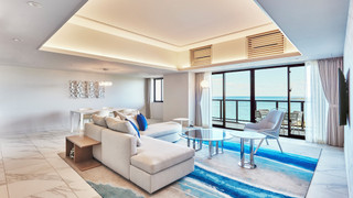 プレミアデラックススイート2ベッドルーム（5-10階）＜リゾートビュー＞