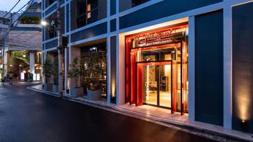 施設の入り口 / 9