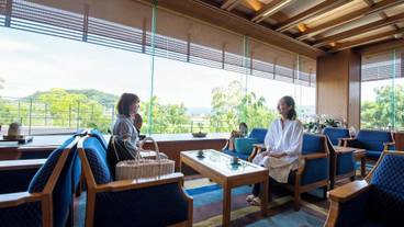 ロビー応接スペース / 3