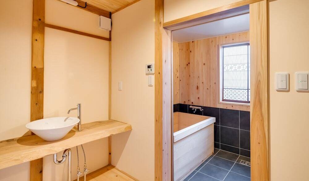 バスルーム 一例 / 2