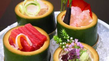 旅館のお食事処 / 9