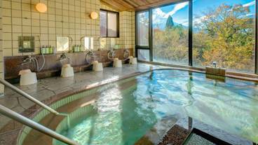 屋内スパ浴槽 / 1