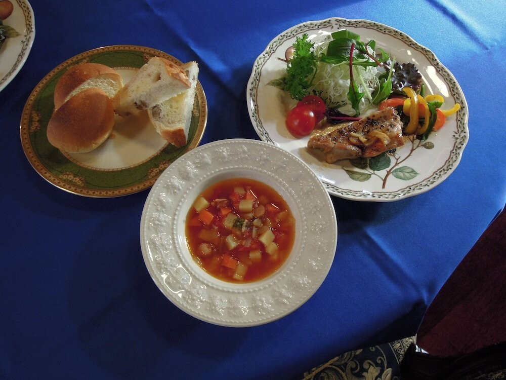 客室内のダイニングエリア