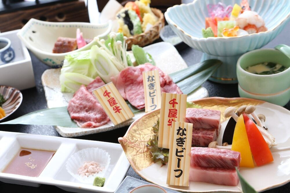 渓流沿いに建つ、棟方志功が愛した静かな温泉宿3524298