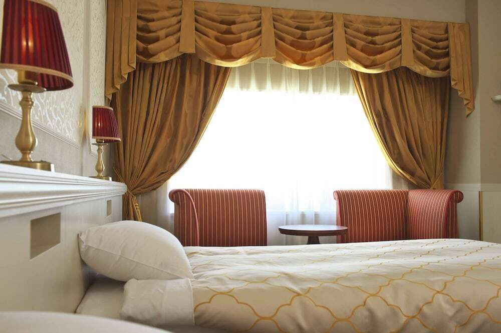 ホテル内はまるでおとぎの国♡2人で非日常空間を味わって4068952