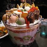 溶ける前に食べきれる？？いや無理！！全国の「ジャンボパフェ」