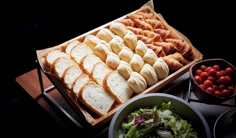 朝食ビュッフェ_パン / 3