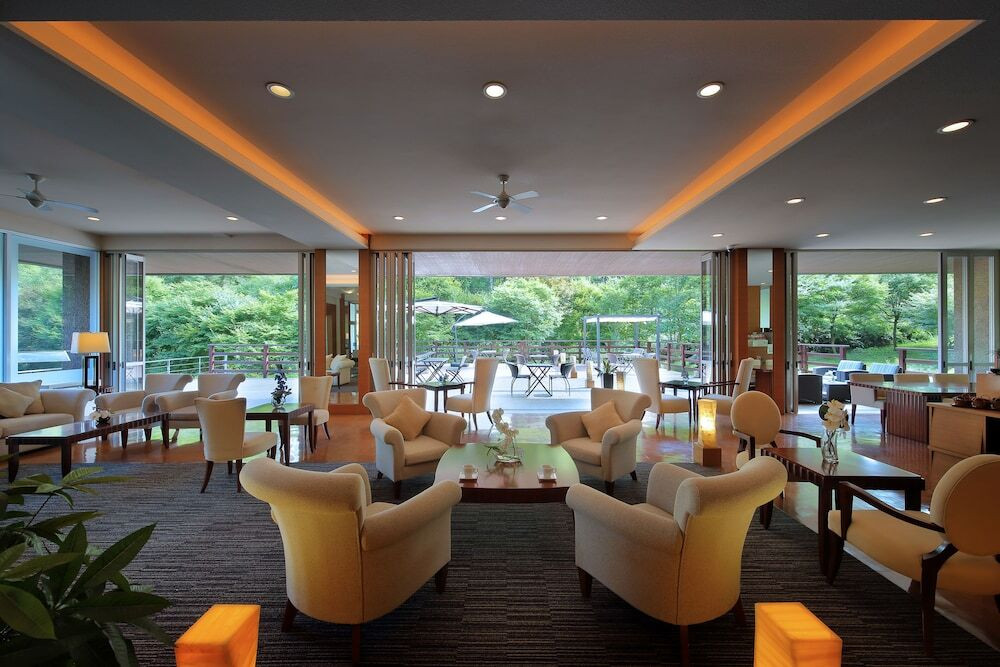 ロビー応接スペース