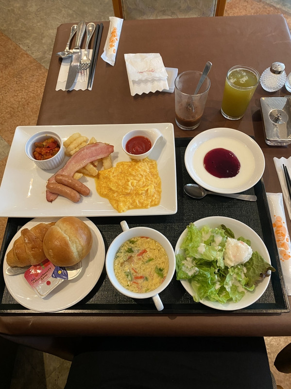 洋食　たまごトロトロ