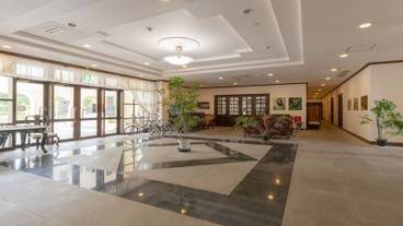 内部エントランス / 2