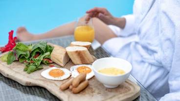 食事・飲み物 / 9