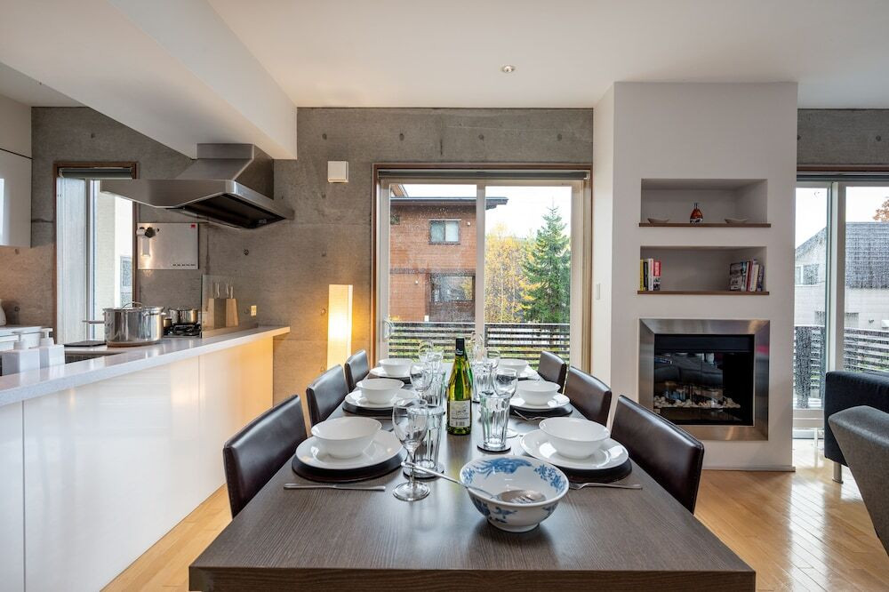 客室内のダイニングエリア