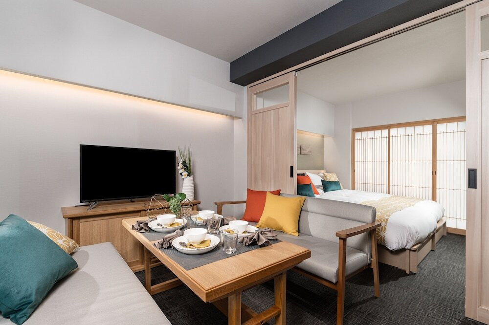 客室内のダイニングエリア