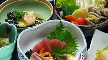 食事・飲み物 / 4