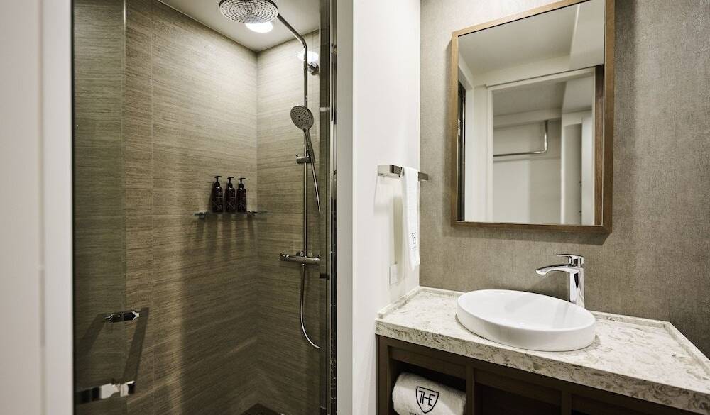 シャワーブース / 5