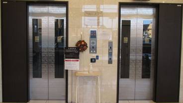 エレベーター / 1