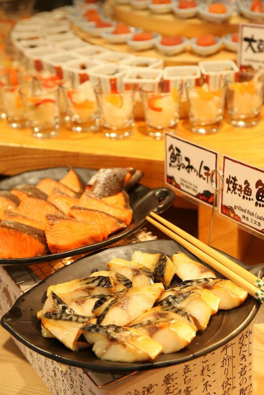 朝食ビュッフェ