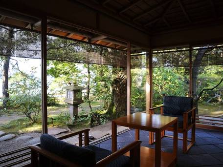 文珠荘 松露亭 / 1