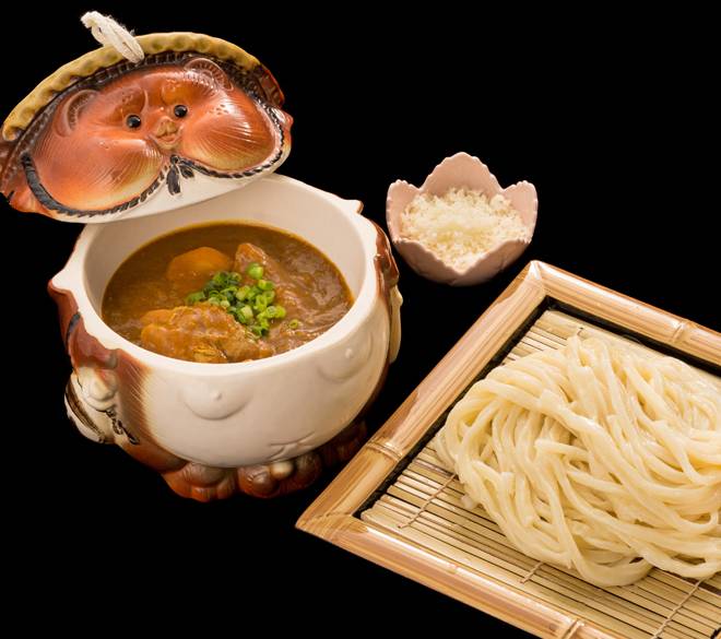 銀座に到着
「花山うどん」でお昼を / 4