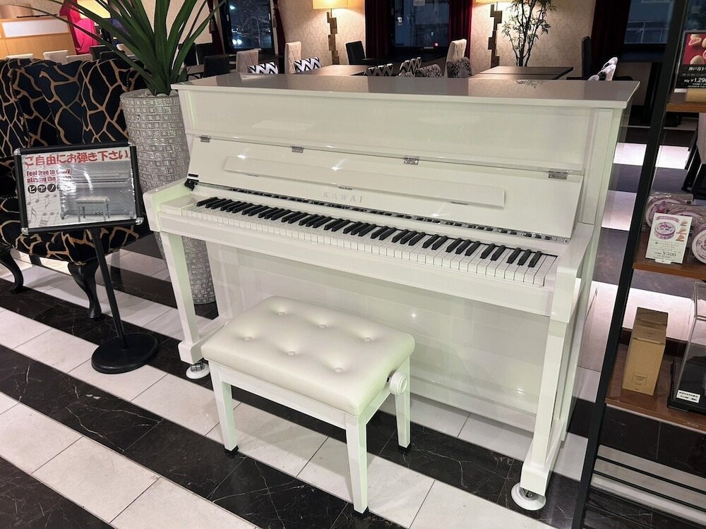 ロビーラウンジ