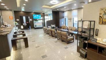 ロビー応接スペース / 3