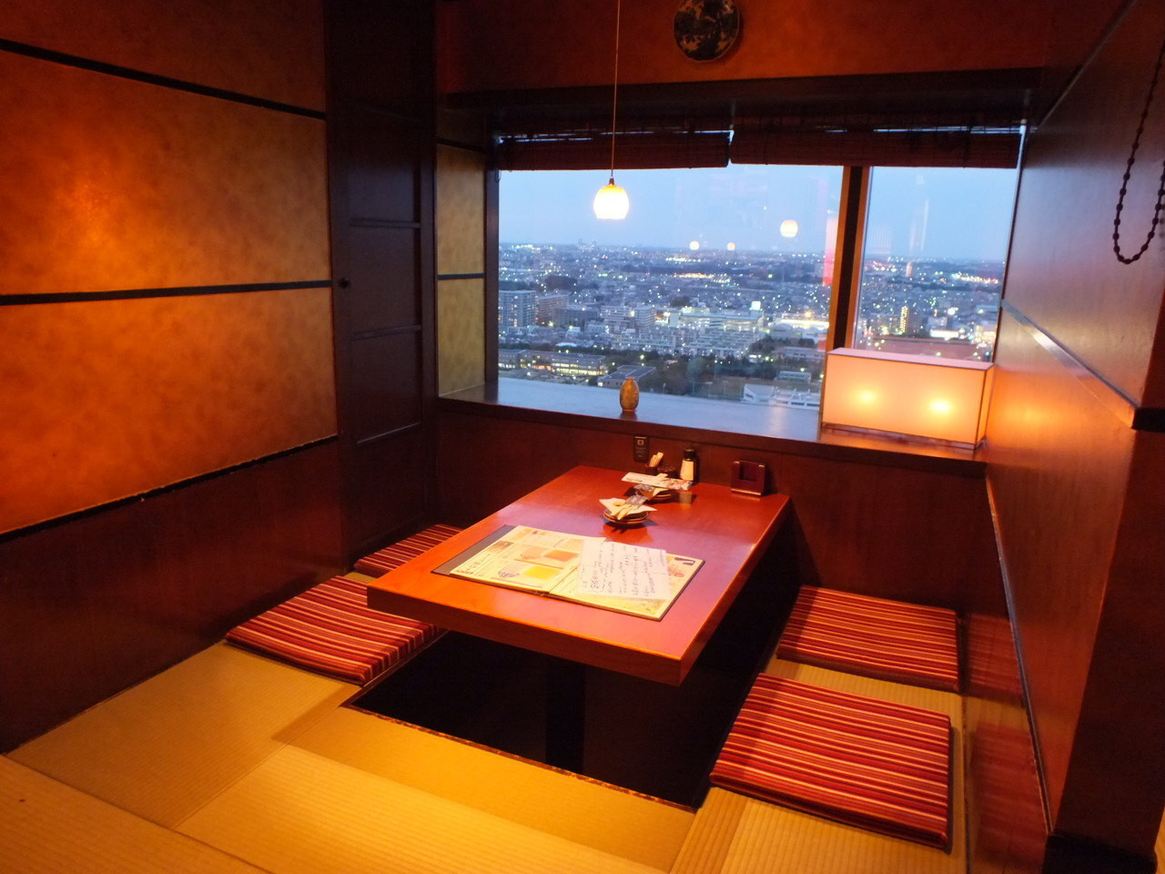 「土風炉 海浜幕張店」内観 802407 ２～４名座敷
