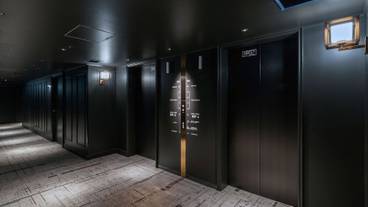 エレベーター / 1