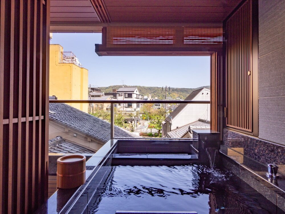 客室の露天風呂例(2)