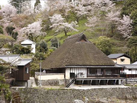 賀名生旧皇居 KANAU / 1